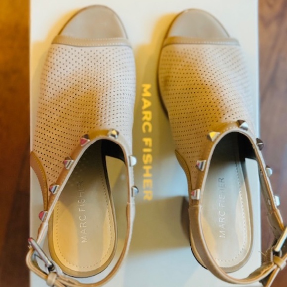 Marc Fisher PARSO Peep Toe Heels, 2.75" Size 8 - Picture 8 of 8